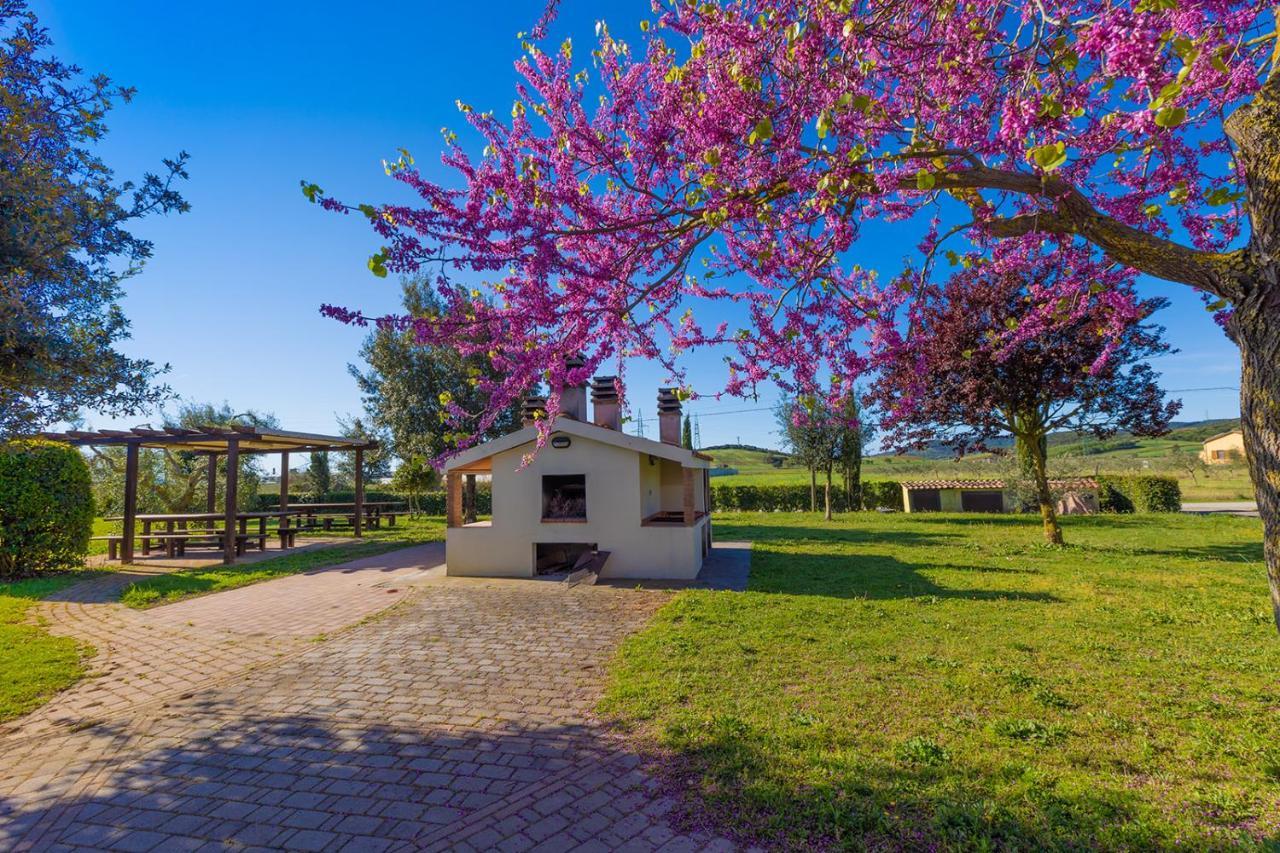 Hotel Glamping Gli Etruschi Piombino Exterior foto
