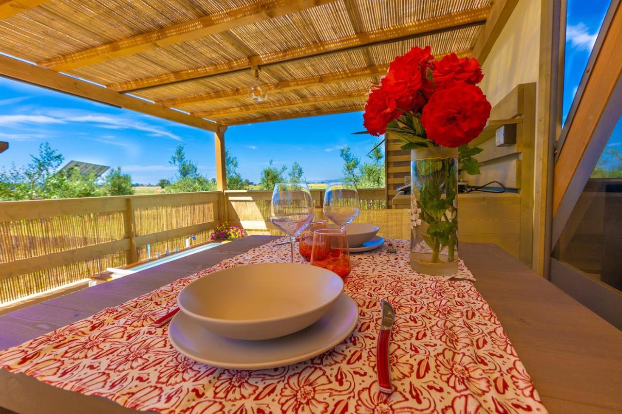 Hotel Glamping Gli Etruschi Piombino Exterior foto