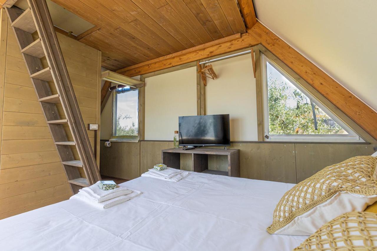 Hotel Glamping Gli Etruschi Piombino Exterior foto