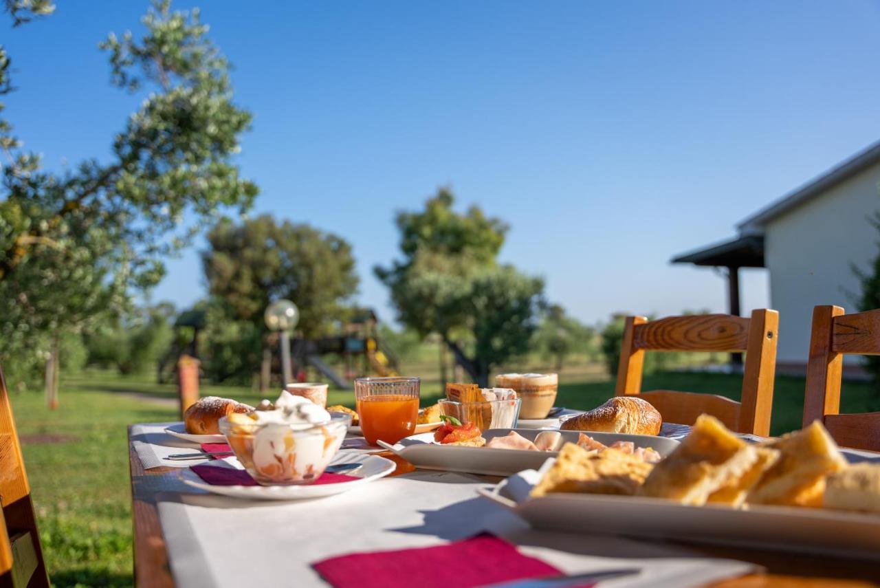 Hotel Glamping Gli Etruschi Piombino Exterior foto