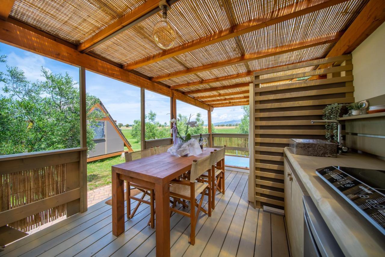 Hotel Glamping Gli Etruschi Piombino Exterior foto