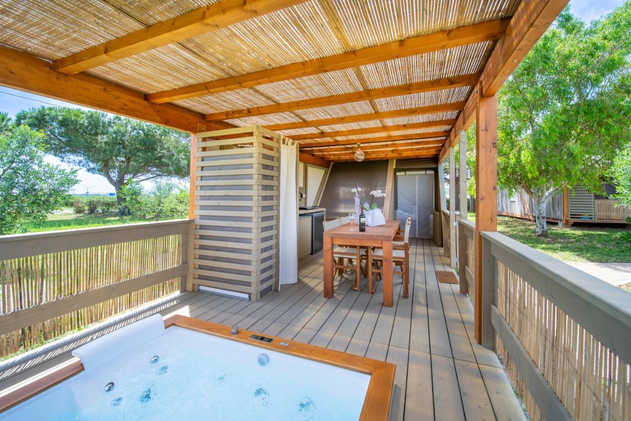 Hotel Glamping Gli Etruschi Piombino Exterior foto